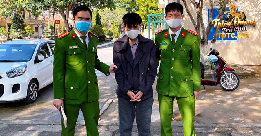 Mơ thấy công an báo là điềm báo gì, nên đánh con số nào? 3 Chiêm bao thấy cảnh công an đang bắt tội phạm